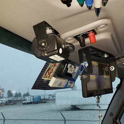 Top Dawg Zenith Multi-Cam 1 to 4 1080P DVR System w/ 7" LCD! Record & View up to 4 Viewpoints